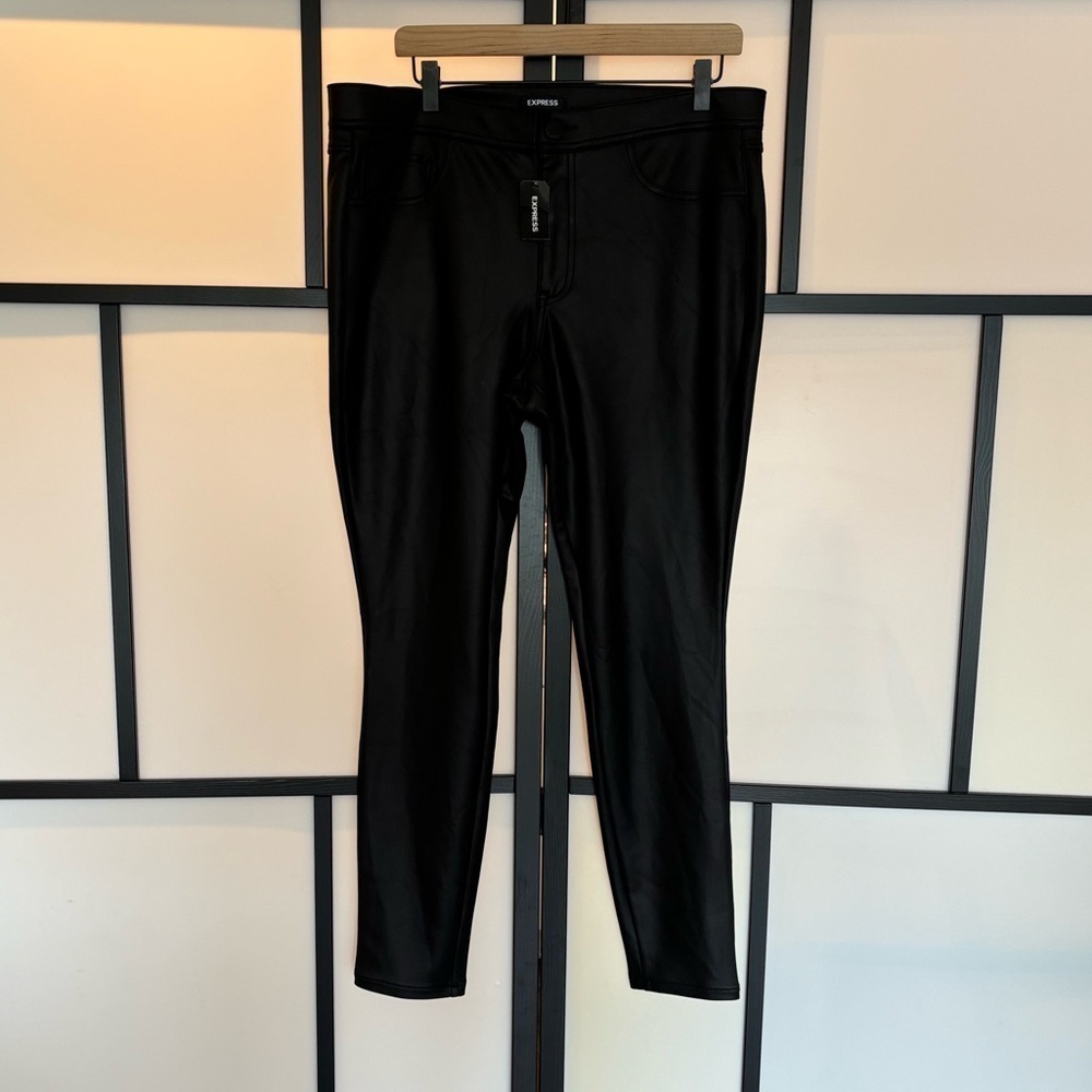 Express Women’s Faux leather coated high rise zip pants. Black. Women’s‎ 14. NWT - Picture 2 of 14